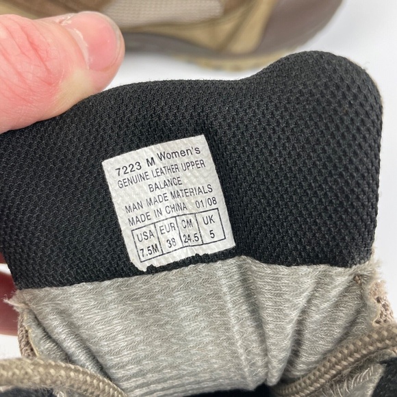 Vasque Women's Size 7.5 Hiking Trail Boots Brown Gore Tex Insulated Vibram Soles - Picture 8 of 8